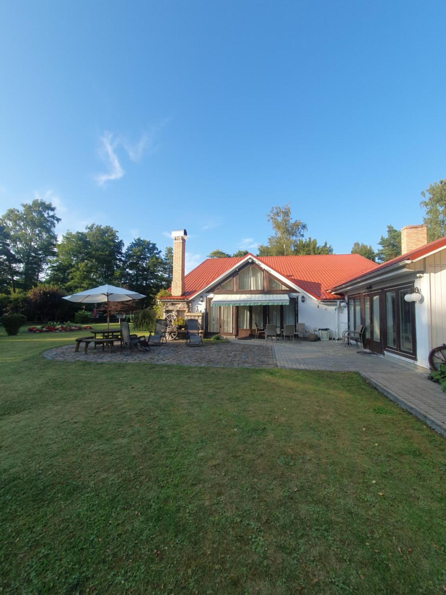 Villa Leonardo Вентспилс Экстерьер фото