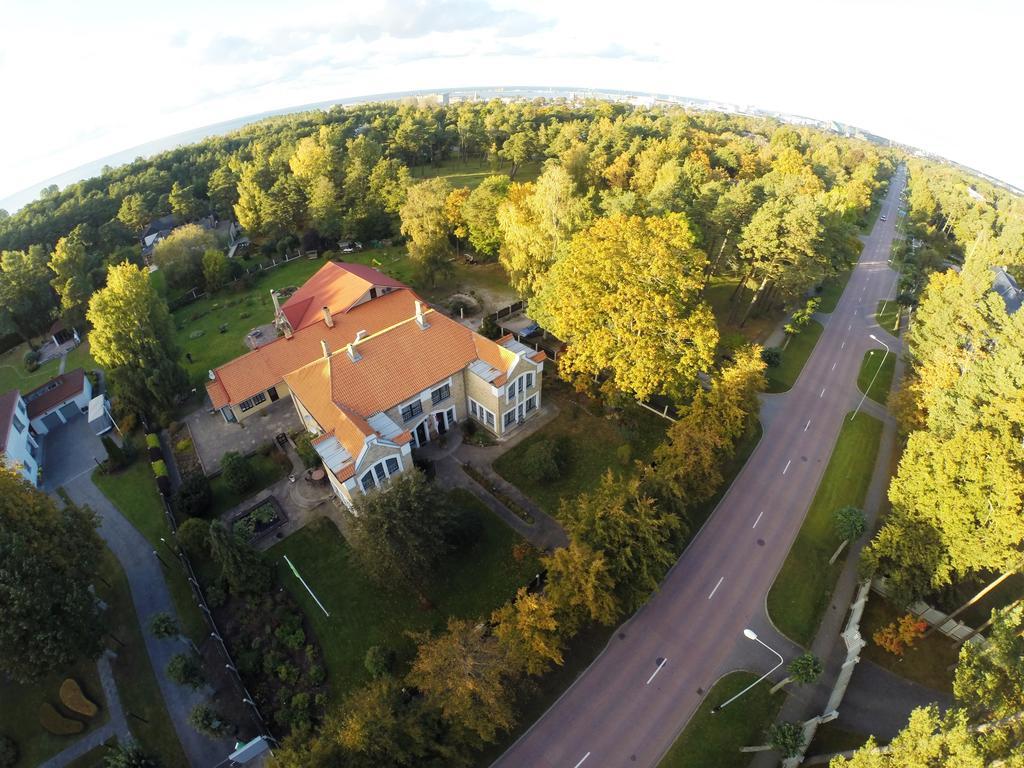 Villa Leonardo Вентспилс Экстерьер фото