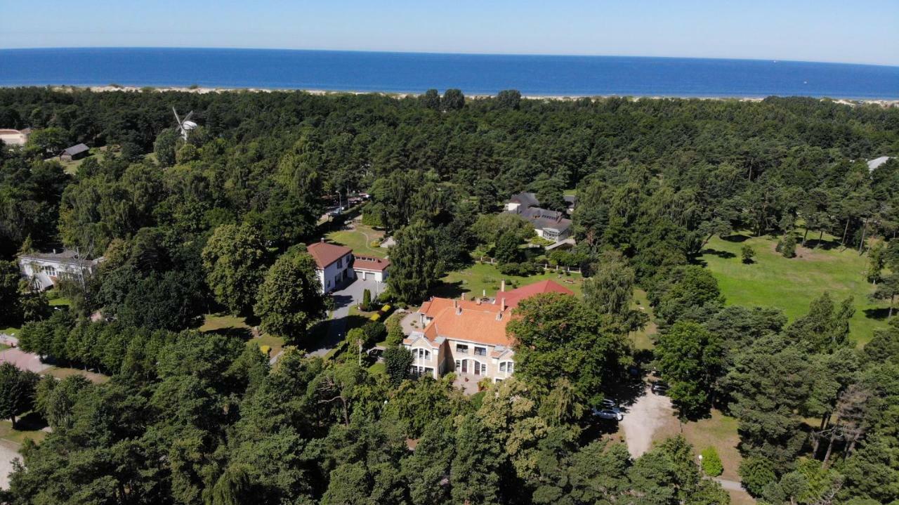 Villa Leonardo Вентспилс Экстерьер фото