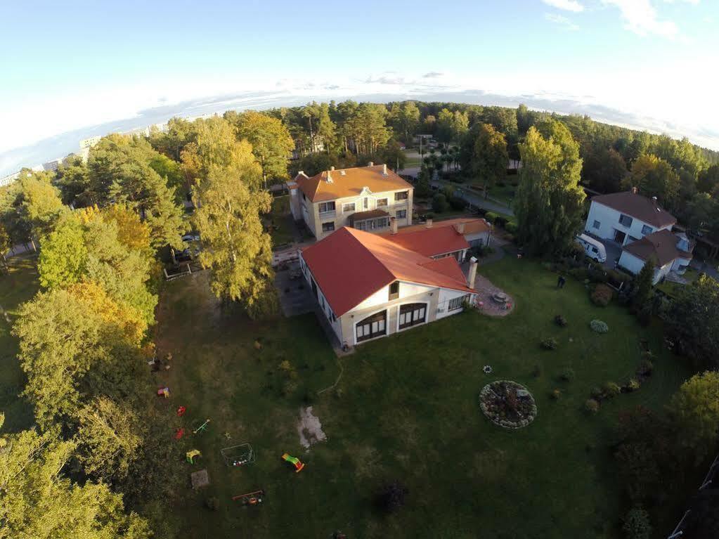 Villa Leonardo Вентспилс Экстерьер фото